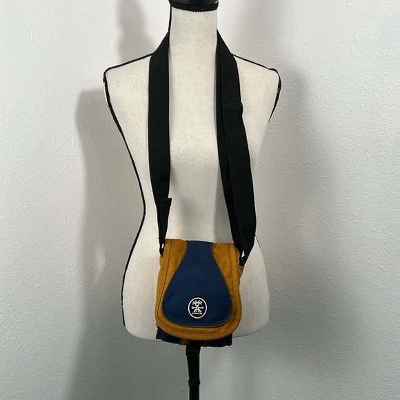 Crumpler Digits Sporty Guy Digital Camera Bag 0.6 Blue / Orange  EUC - Picture 2 of 12